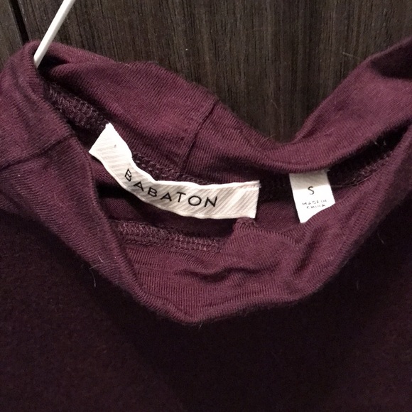 Aritzia babaton turtle neck - Picture 2 of 2